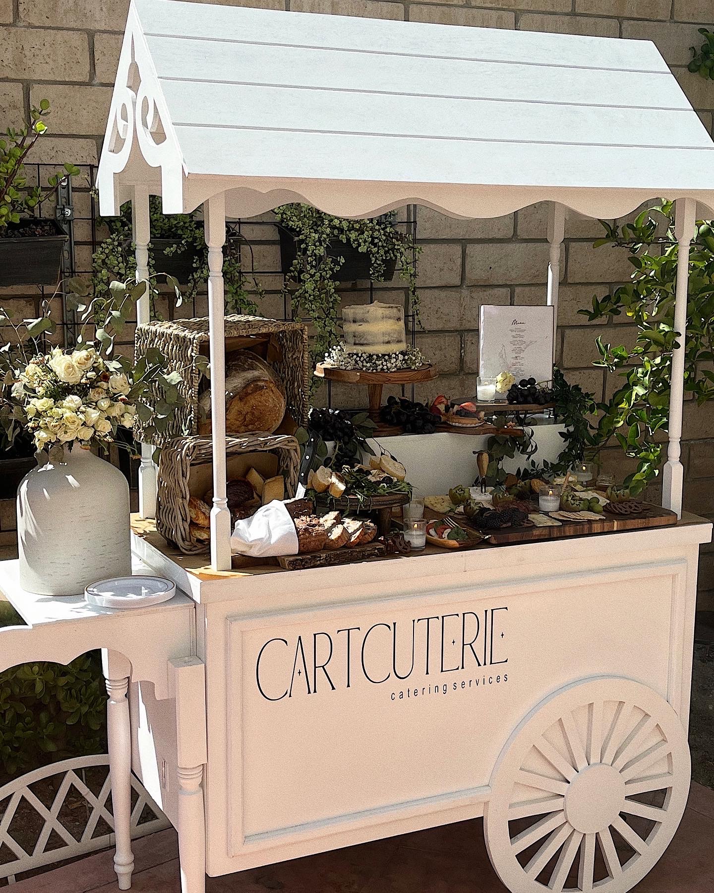 Cartcuterie's graze cart angle